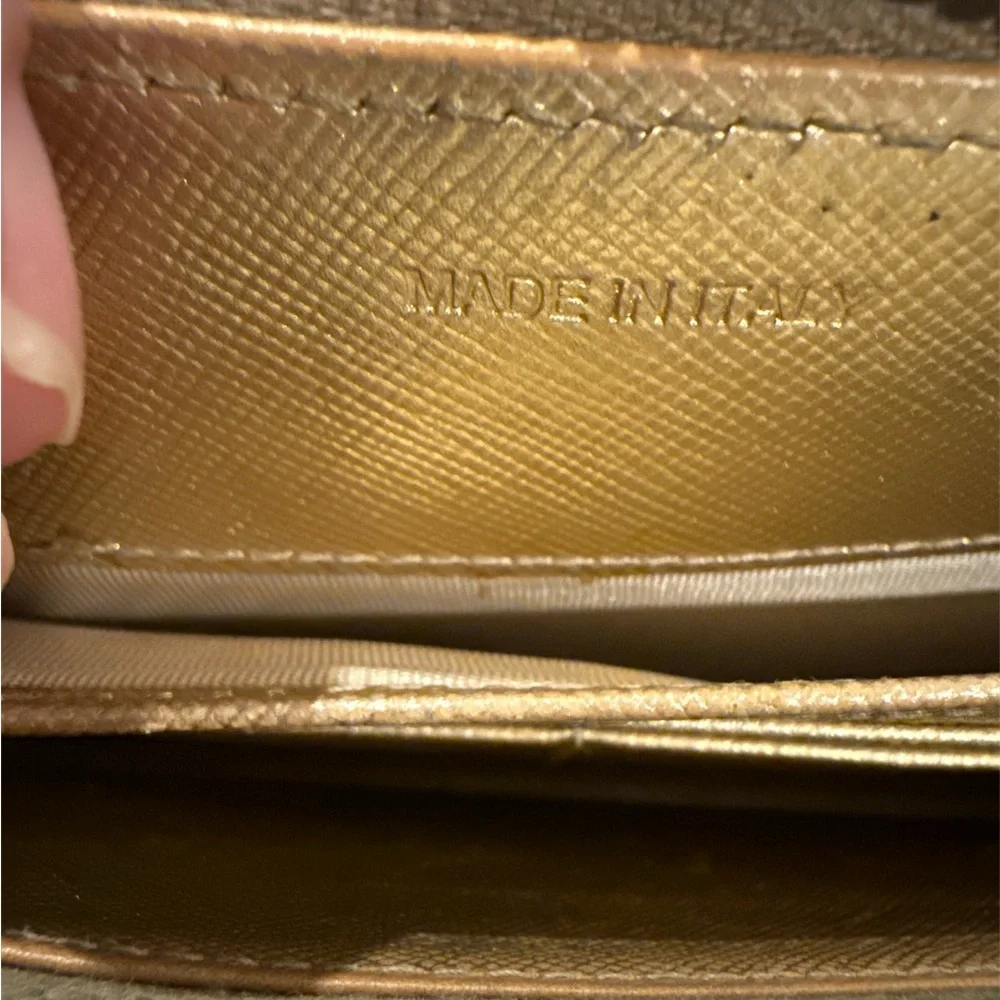 Prada Saffiano metallic gold leather wallet - Picture 3 of 9